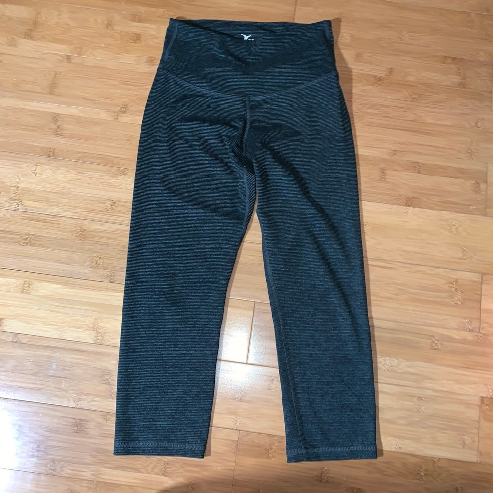 Women’s Old Navy Cropped Leggings